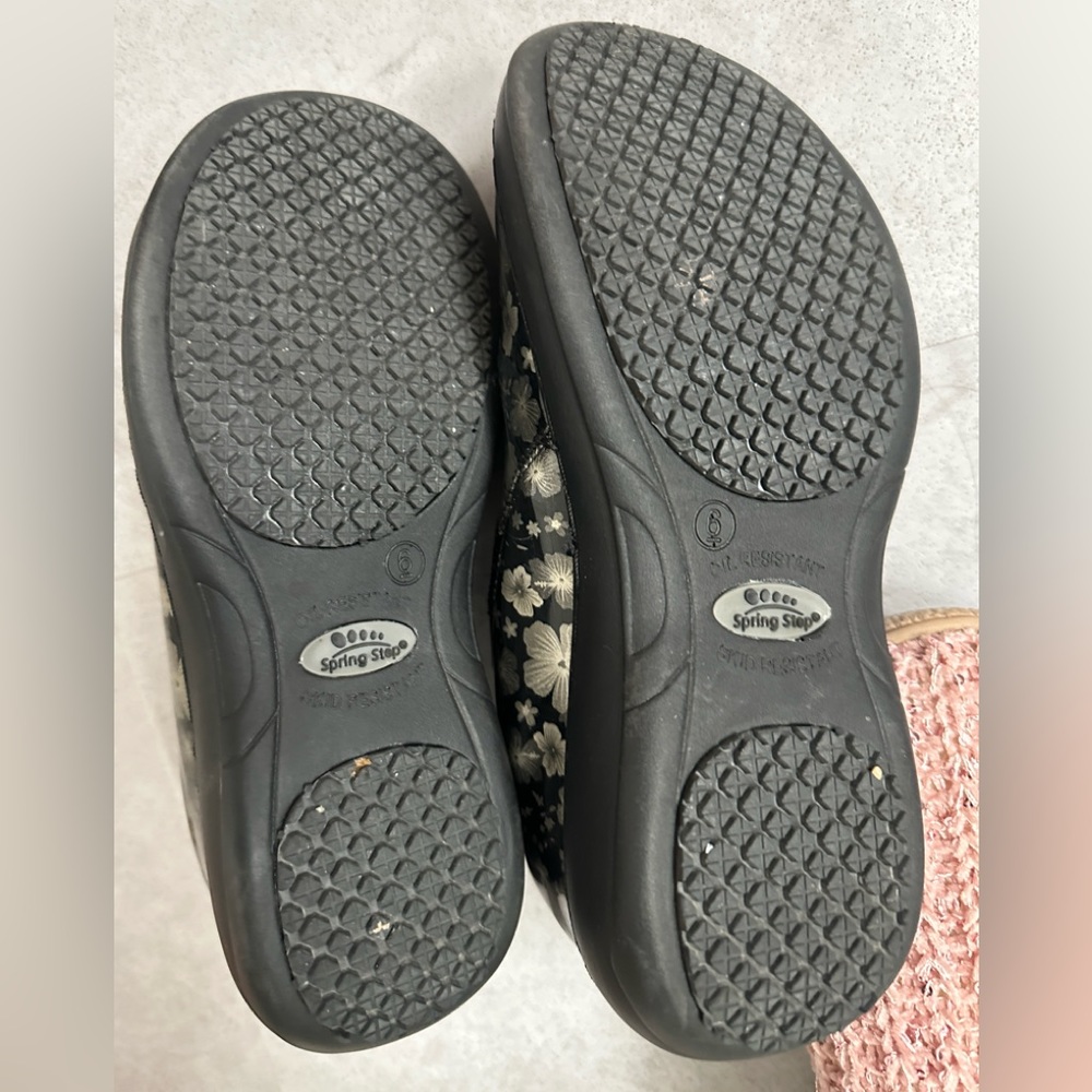 Spring Step Rain Shoes Size 6 - image 5